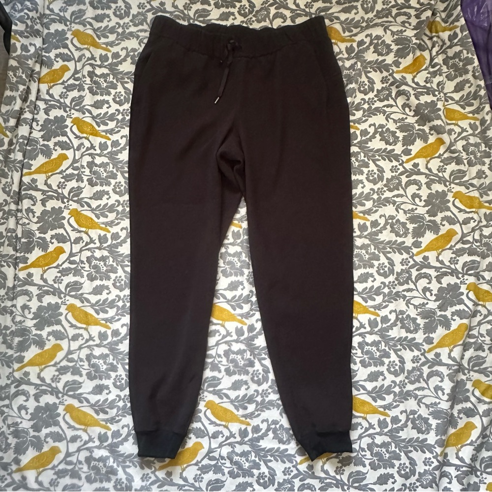 Lululemon Black Jogger Pants EUC Size 10